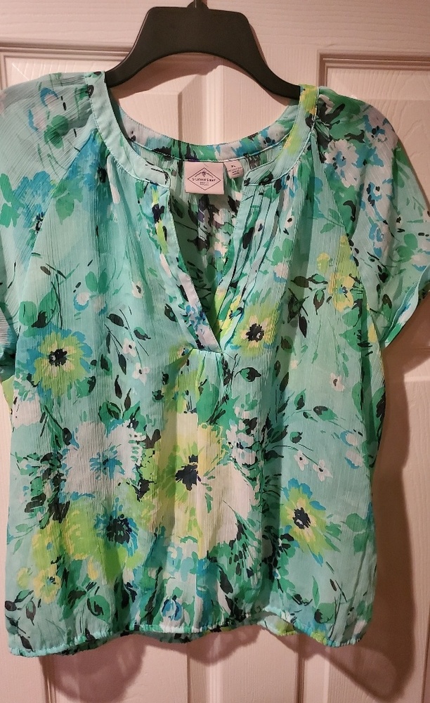Chiffon green top